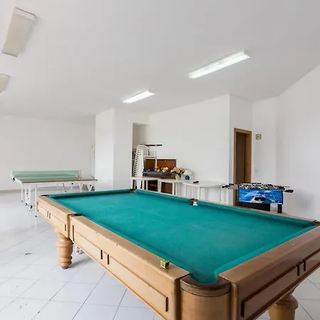 Apartment Tivoli Apt8 With Pool&garage